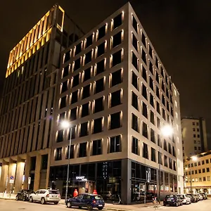 Hotel Smart, Mediolan
