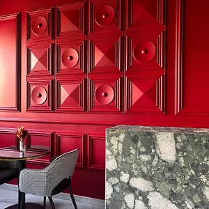Hotell Av, Milano