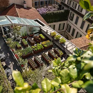 Hotel Scala, Mediolan